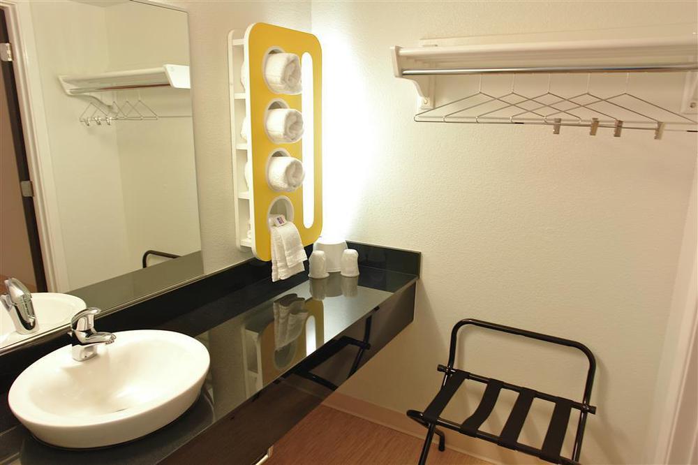Motel 6-Oakland, Ca - Embarcadero Rum bild
